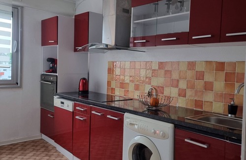 Chalon-sur-Saone Apartment | Homerez - Beautiful appartement for 4 ppl. with balcony at Chalon-sur-Saône