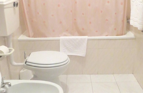 Alvoco da Serra Apartment | Homerez - Beautiful apartement for 2 ppl. with balcony at Alvoco da Serra