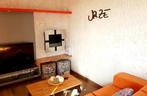 Seia House | Homerez - Beautiful bungalow for 6 ppl. with shared pool and terrace at Furtado