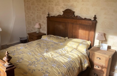 Negrondes House | Homerez - Beautiful house for 6 ppl. with swimming-pool at Négrondes