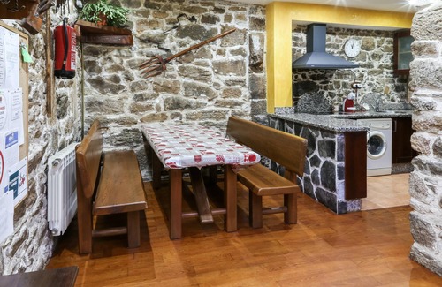 Yerbo House | Homerez - Big house for 12 ppl. with jacuzzi and terrace at Tineo