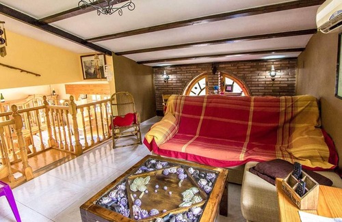Castellet i la Gornal Villa | Homerez - Big villa 8 km away from the beach for 9 ppl. with swimming-pool
