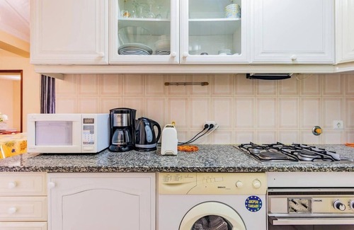 A Ver-o-Mar Apartment | Homerez - Charming apartment in A Ver-o-Mar