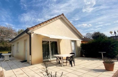 Saint-Vallier House | Homerez - Charming house in Saint-Vallier + terrace