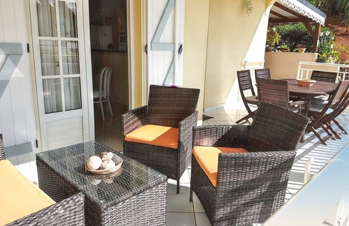 Petit-Bourg House | Homerez - Charming House with Garden in Petit-Bourg