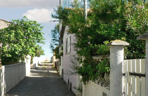 Frontignan House | Homerez - Charming house in Frontignan with enclosed garden + BBQ