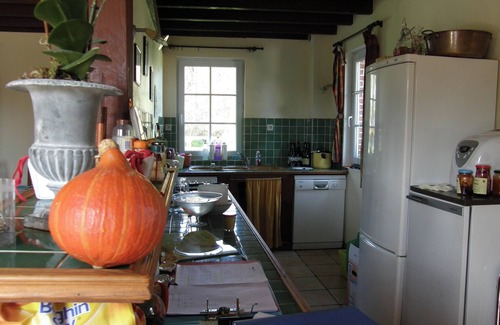 Berville House | Homerez - Charming House in Berville with Garden