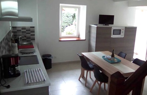 Cast House | Homerez - Charming House near Cast with Garden and Activities
