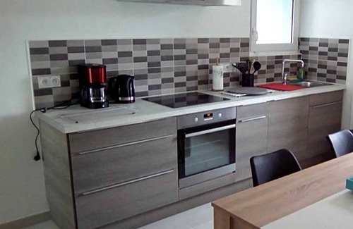 Cast House | Homerez - Charming House near Cast with Garden and Activities