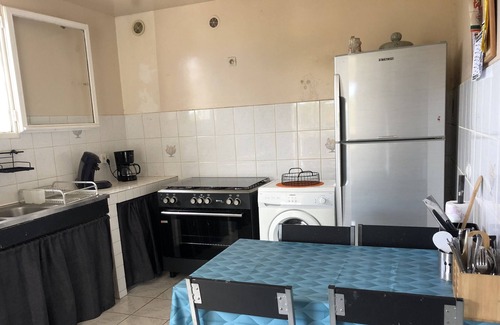 Saint-Paul House | Homerez - Comfortable house in Saint Paul with enclosed garden
