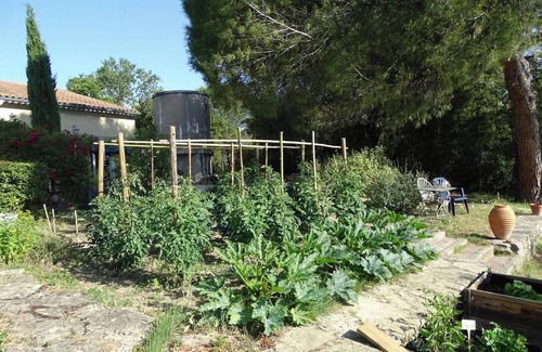 Cardet House | Homerez - Cosy House in Cardet with Pool and Garden