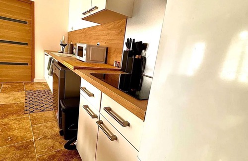 La Madeleine Apartment | Homerez - Cozy apartment in Orléans