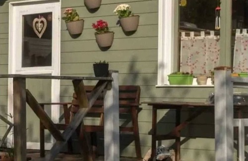 Attin Ski Chalet | Homerez - Cozy Chalet in Attin - 36 m² with Garden