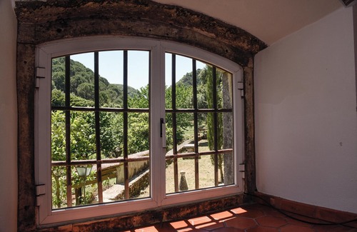 Sao Joao Batista House | Homerez - Cozy House with Porto de Mós View
