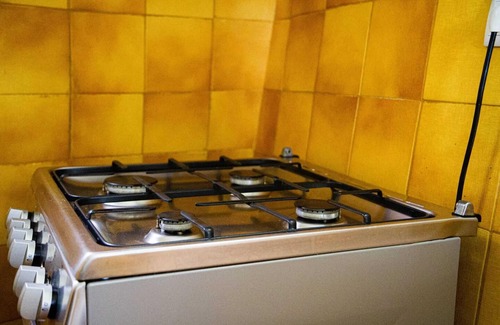 Anadia House | Homerez - Elegant property in Anadia with terrace and barbecue
