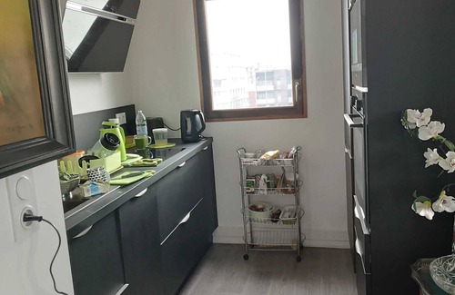 L'Ile-Saint-Denis Apartment | Homerez - Family apt, L'Île-Saint-Denis