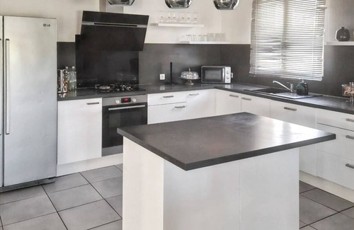Bazac Villa | Homerez - Family Villa in Bazac with Private Pool