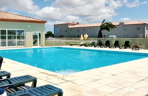 Gallargues-le-Montueux House | Homerez - House in Gallargues-le-Montueux