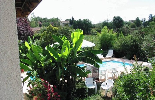 Saint-Etienne-de-Maurs Apartment | Homerez - Apt with pool near St-Étienne