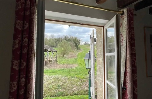 Vienne-en-Arthies House | Homerez - Holiday home in Vienne-en-Arthies