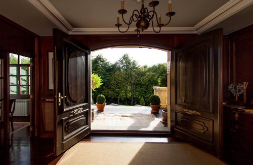 Oiartzun House | Homerez - House 10 km away from the beach for 8 ppl. with garden and terrace