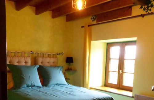 Pleven House | Homerez - House 16 km away from the beach for 8 ppl. with terrace at Pléven
