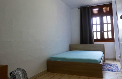 Le Lorrain House | Homerez - House 19 km away from the beach for 6 ppl. with garden at Le Lorrain