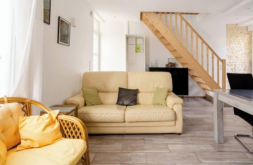 Noyen-sur-Sarthe House | Homerez - House in Noyen-sur-Sarthe