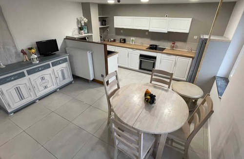 Ancourt House | Homerez - House in Ancourt, private parking