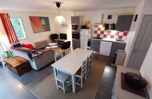Aubignan House | Homerez - House in Aubignan, shared pool