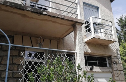 Sisteron House | Homerez - House in Sisteron with Terrace
