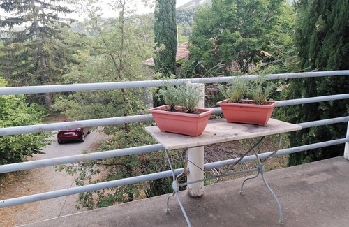 Sisteron House | Homerez - House in Sisteron with Terrace