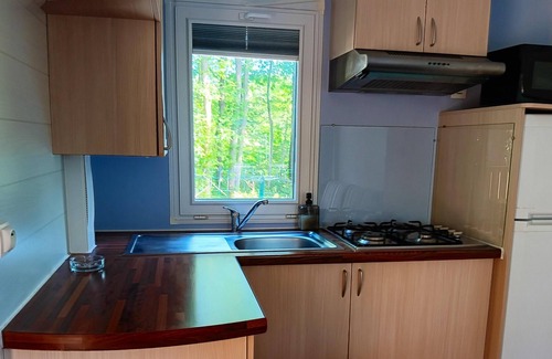 Saint-Cheron House | Homerez - Nice bungalow for 5 ppl. with shared pool and terrace at Saint-Chéron