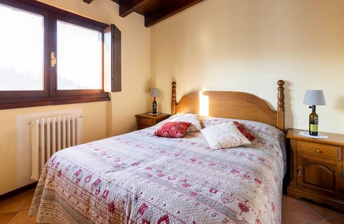 Vesime House | Homerez - Nice house for 4 ppl. with shared pool, terrace and balcony at Vesime
