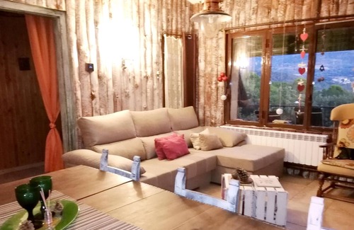 Llimiana House | Homerez - Nice house With mountain view and terrace