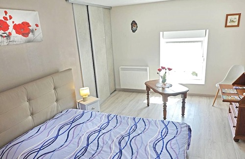 Marville House | Homerez - Nice house With mountain view and terrace