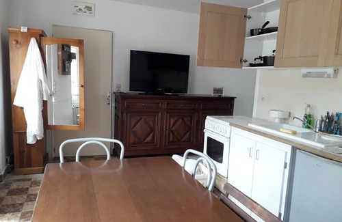 Lucay-le-Male House | Homerez - Rustic House in Luçay-le-Mâle with Garden