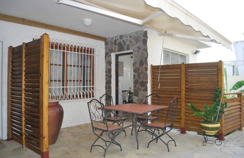 La Colline Apartment | Homerez - Sea View Apartment Schoelcher