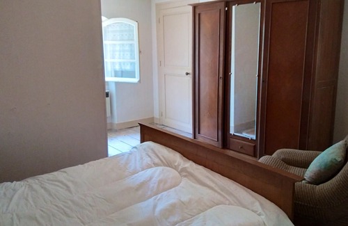 Lathus-Saint-Remy House | Homerez - Spacious house for 7 ppl. at Lathus-Saint-Rémy