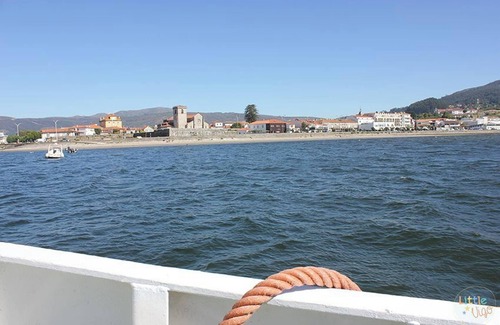 A Guarda Apartment | Homerez - Spacious apartment in A Guarda, sea view