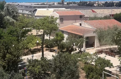 Scoglitti Apartment | Homerez - Spacious appartement 1 km away from the beach for 4 ppl. at Scoglitti