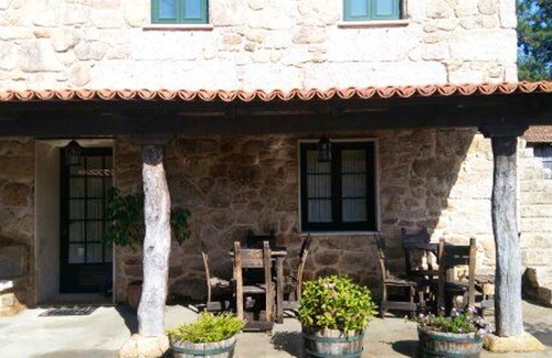 Meis House | Homerez - Spacious house 14 km away from the beach for 6 ppl. at A Sobreira