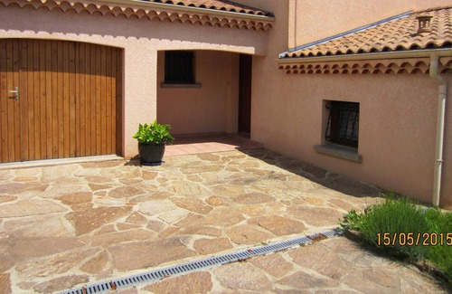 Planzolles House | Homerez - Spacious house for 6 ppl. with garden and terrace at Planzolles