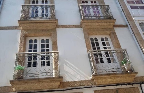 La Coruna House | Homerez - Spacious house with terrace and balcony in A Coruña