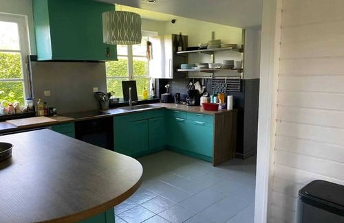 Santes House | Homerez - Spacious house in Santes with garden