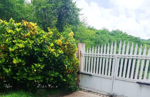 Trois-Rivieres Apartment | Homerez - Studio 2 km away from the beach for 2 ppl. with garden at Sainte-Luce