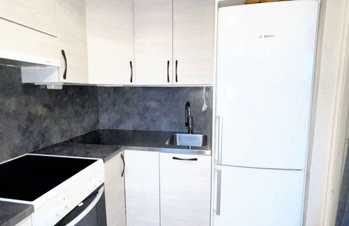 Itainen District Apartment | Homerez - Studio in Central Helsinki
