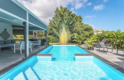 Belcourt Villa | Homerez - Villa in Baie-Mahault