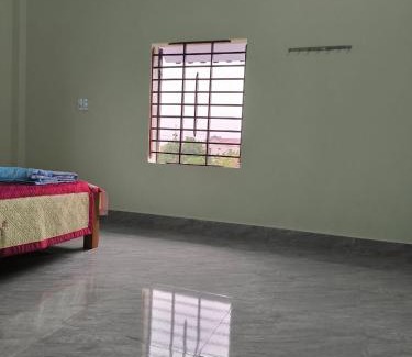 Le Thuy House | HomeStay Ông Vinh