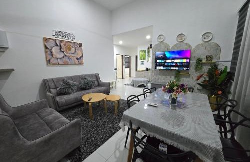Kampung Bukit Rangin House | Homestay DAR AL - JUFRY Musliim only